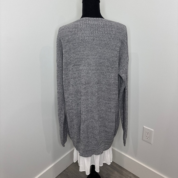 Forever 21 Plus Size Gray Women’s Tunic Sweater (1X) - Picture 4 of 6